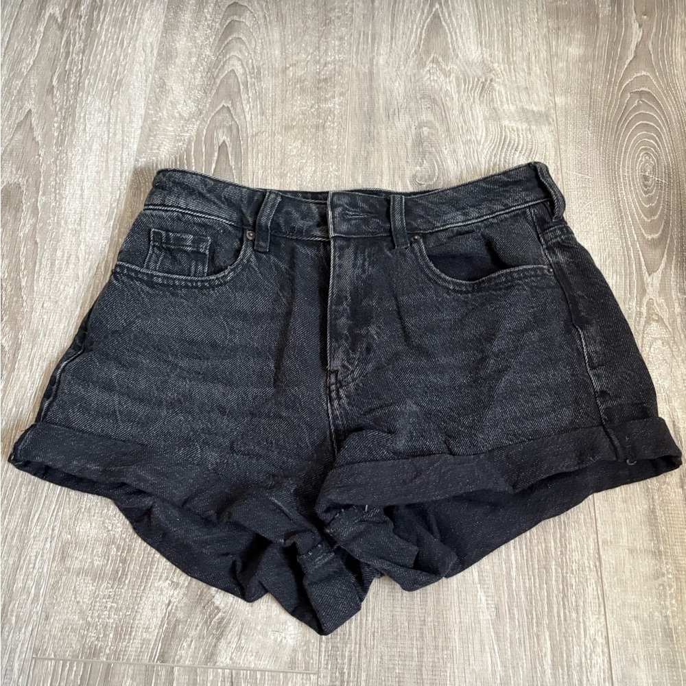 Black mom shorts